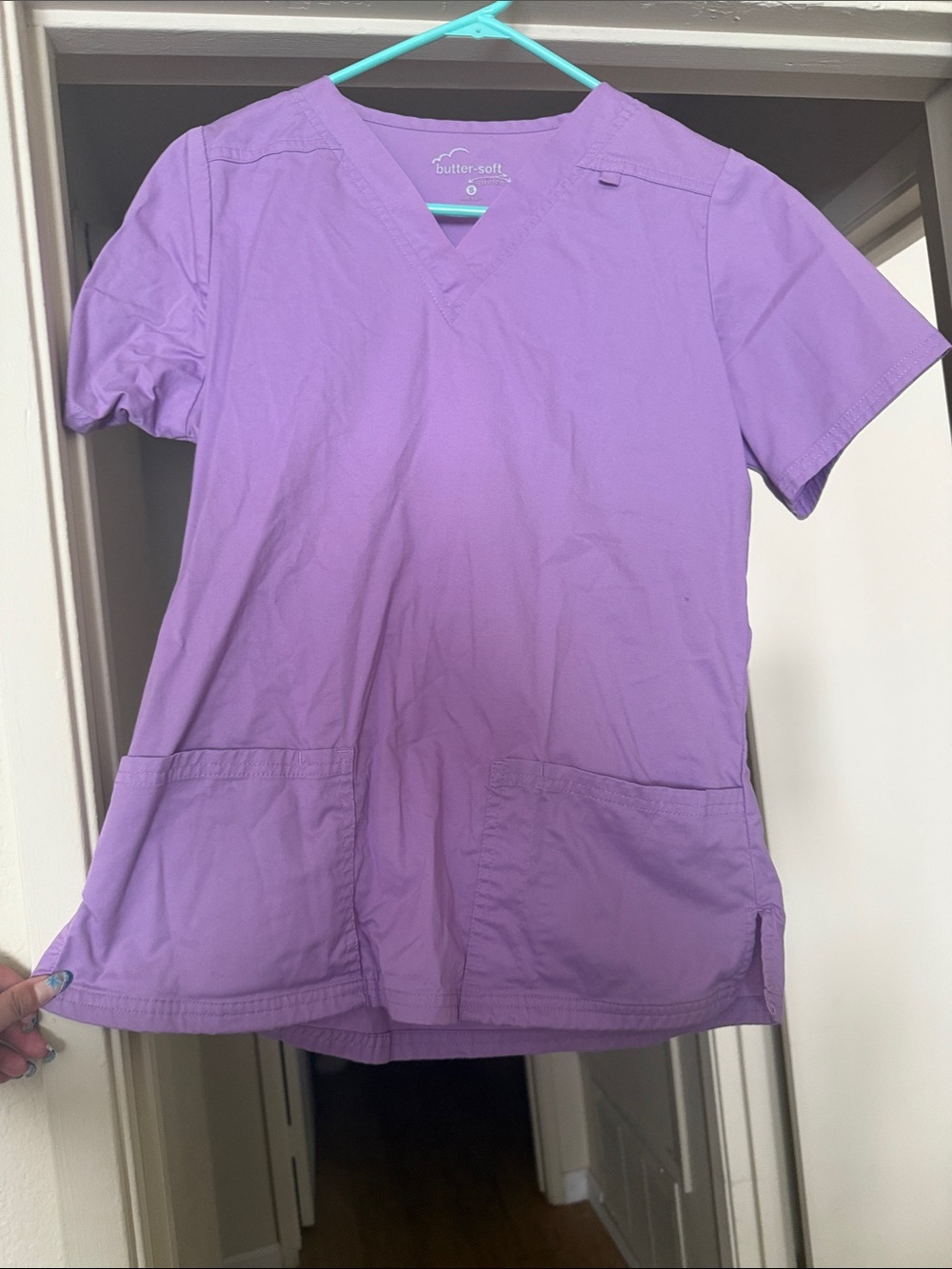 Butter Lavender V-Neck Scrub Top & bottoms